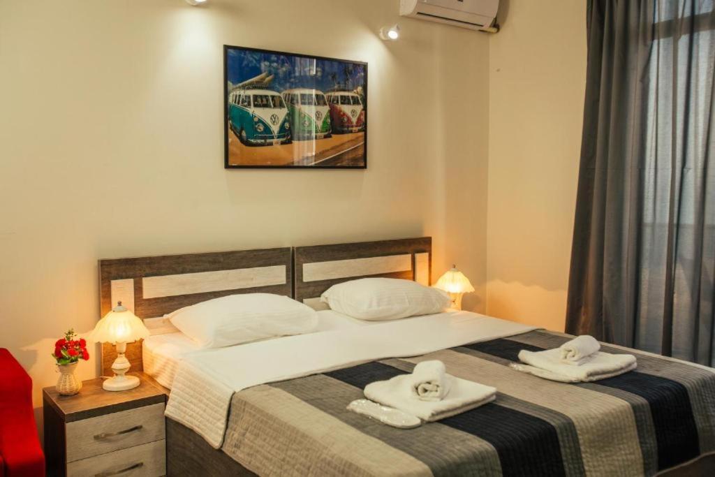 Luxury Apartments 巴统 外观 照片