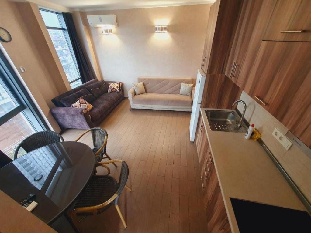Luxury Apartments 巴统 外观 照片