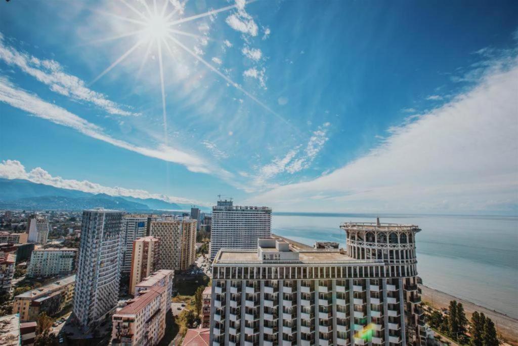 Luxury Apartments 巴统 外观 照片