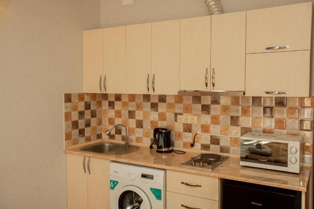 Luxury Apartments 巴统 外观 照片